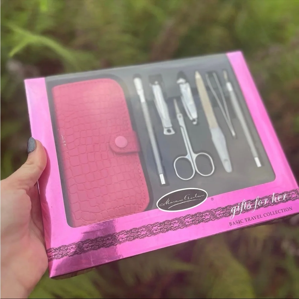 NIB Nail Tools Basic Travel Collection